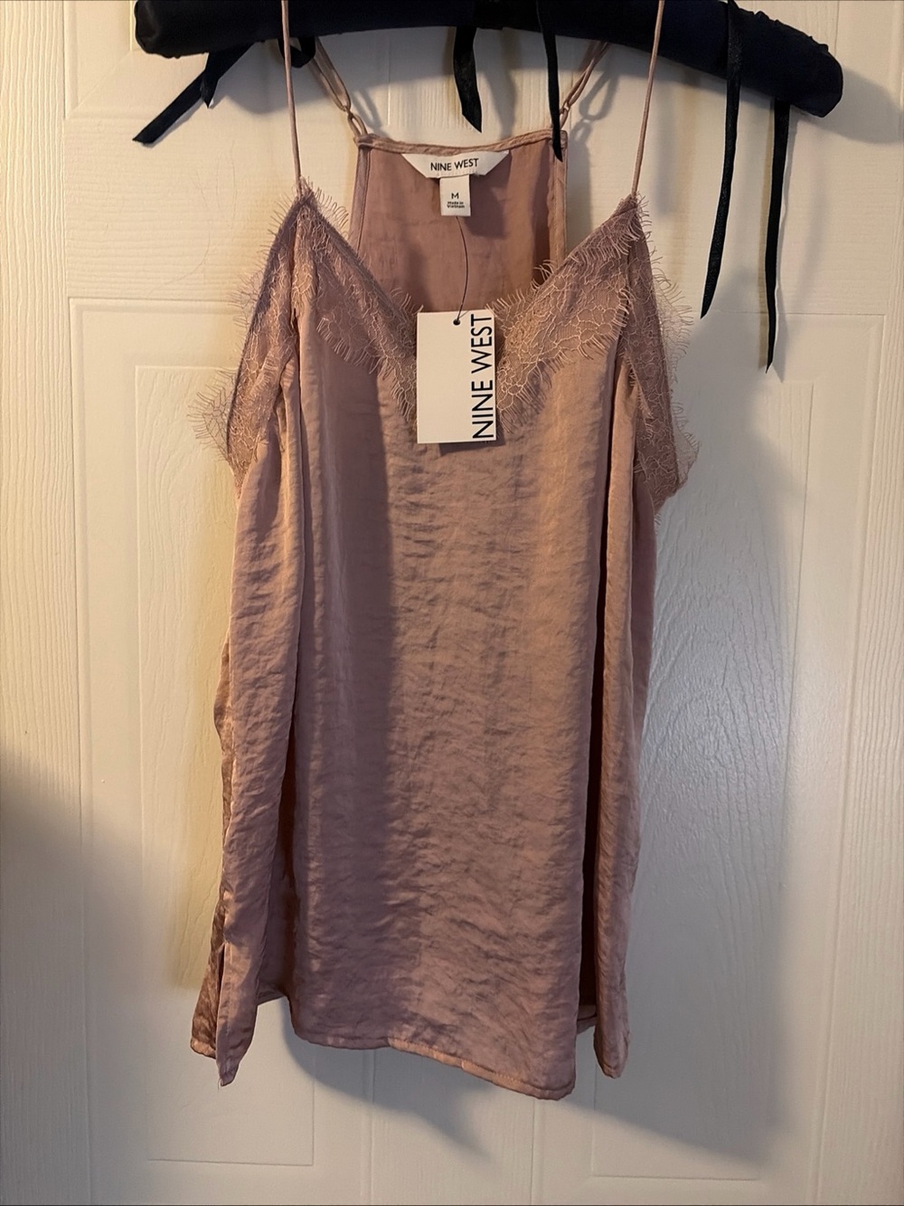 NINE WEST Pink Mauve Lace Trimmed Camisole Cami Women Sz Medium NWT